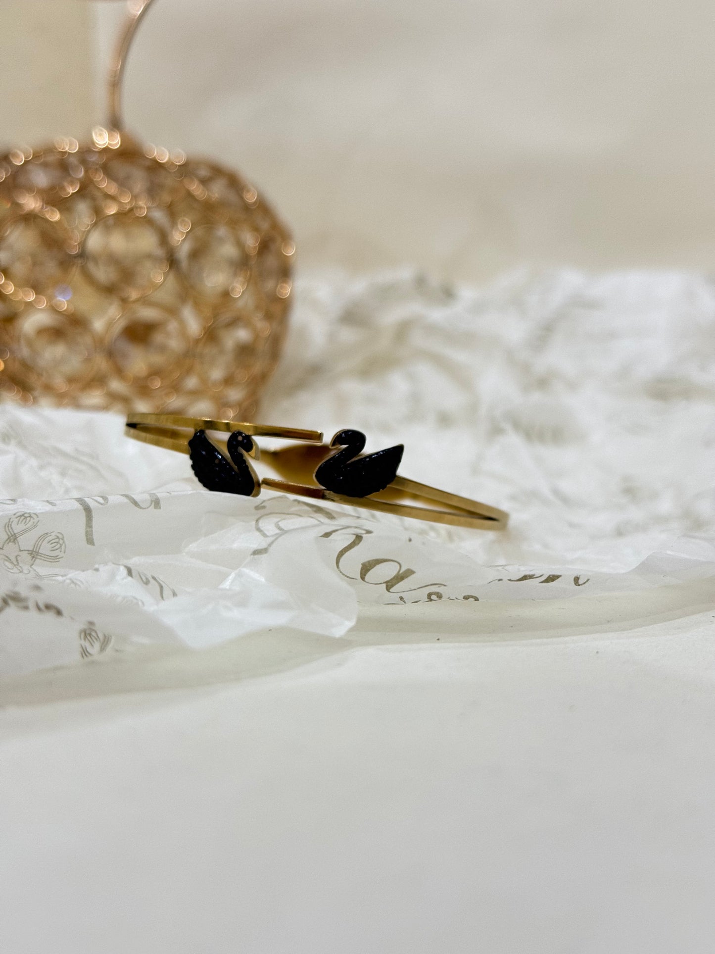 Lamise Swan Bracelet - Premium Elegance & Grace